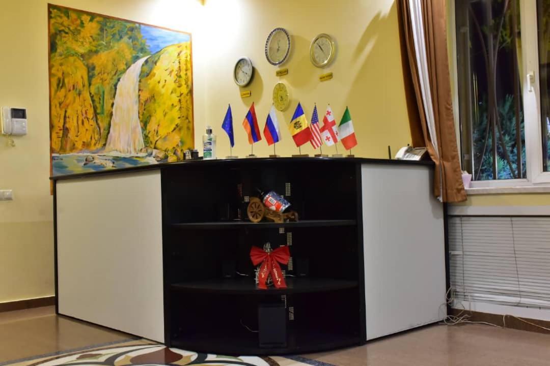 Gyumri Hotel Erevan Esterno foto