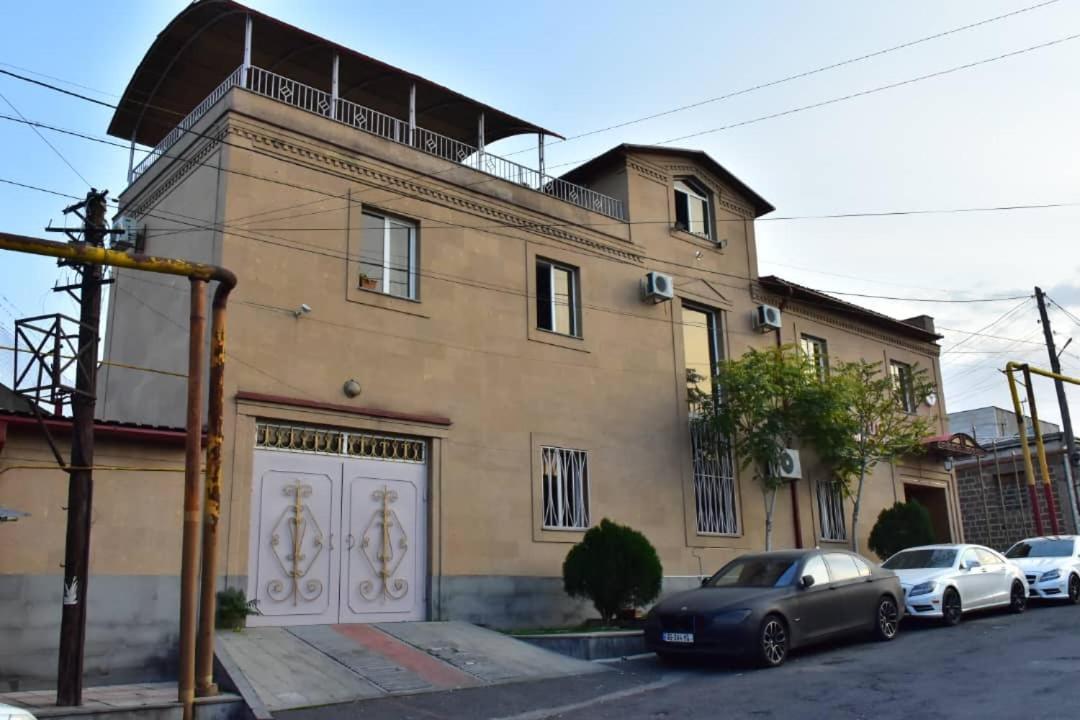 Gyumri Hotel Erevan Esterno foto
