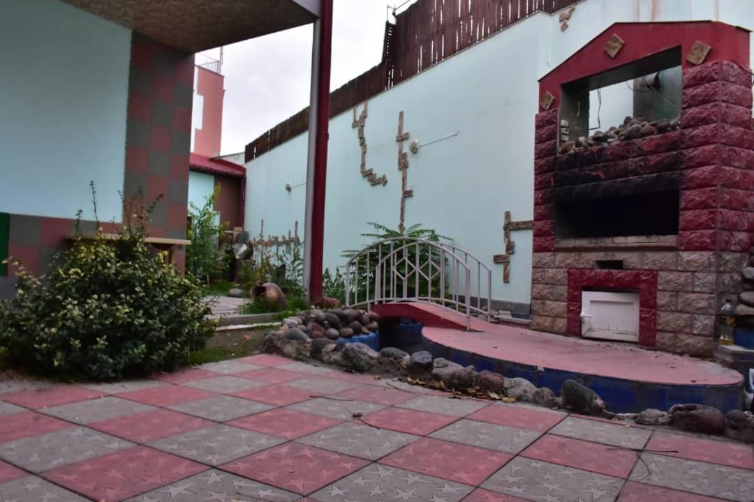 Gyumri Hotel Erevan Esterno foto