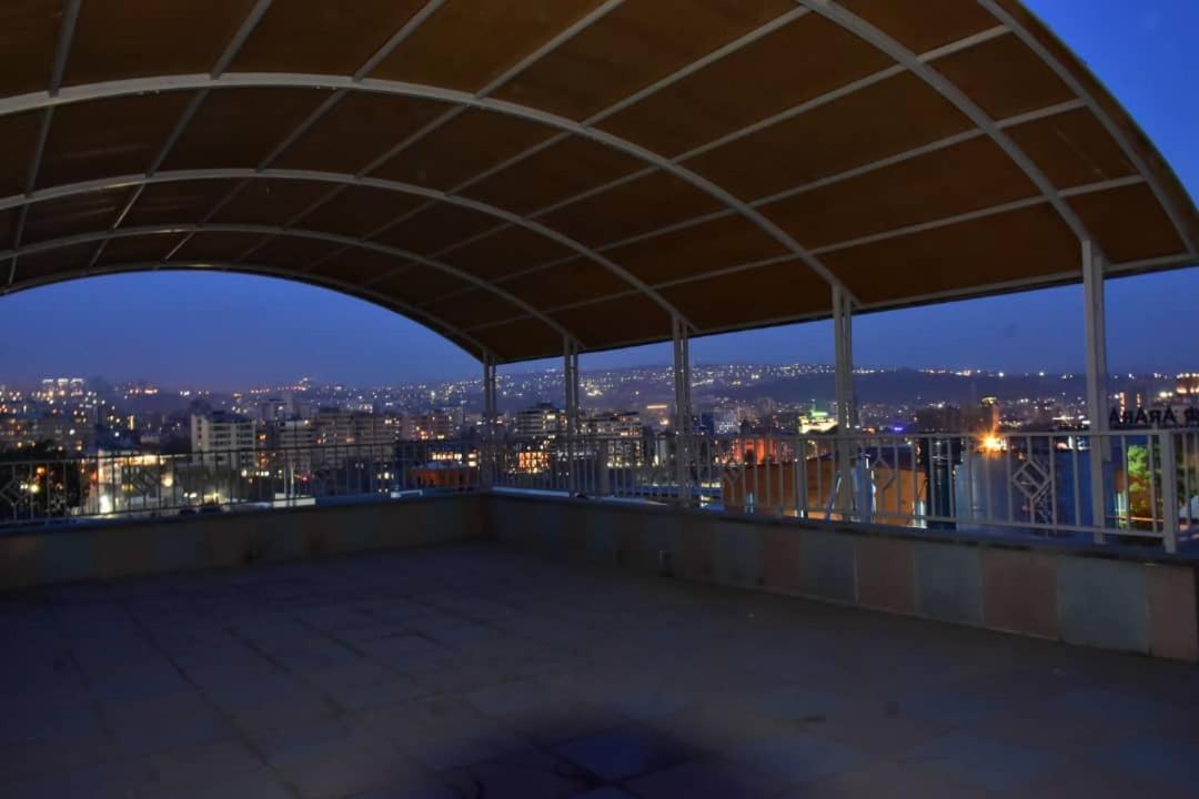 Gyumri Hotel Erevan Esterno foto
